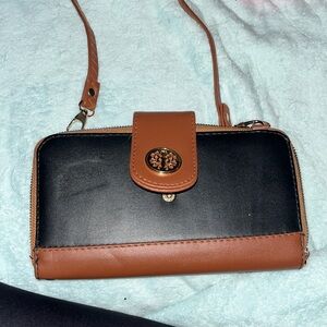 I’m not sure of the brand but this had was never used and is in great condition.